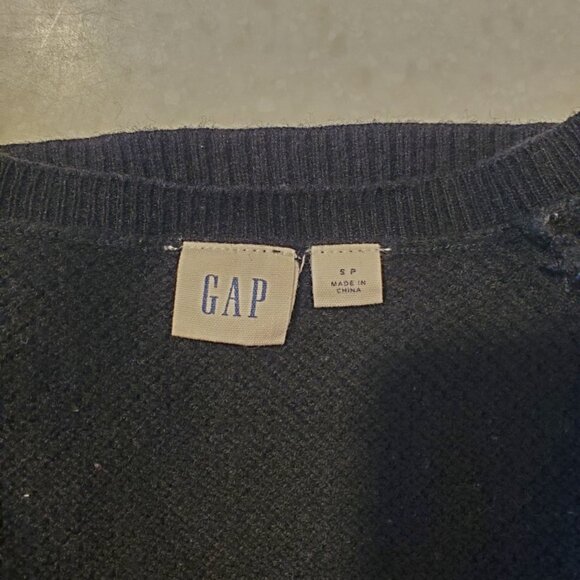 GAP Merino Wool Sweater - Picture 3 of 3